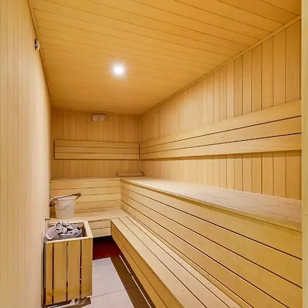 With Big Pool And Close To Beach! 公寓