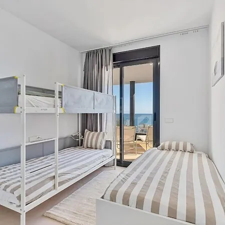 With Big Pool And Close To Beach! 公寓 丰希罗拉