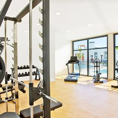 With Big Pool And Close To Beach! *