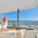 With Big Pool And Close To Beach!