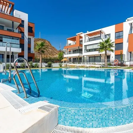 Διαμέρισμα With Big Pool And Close To Beach! Fuengirola